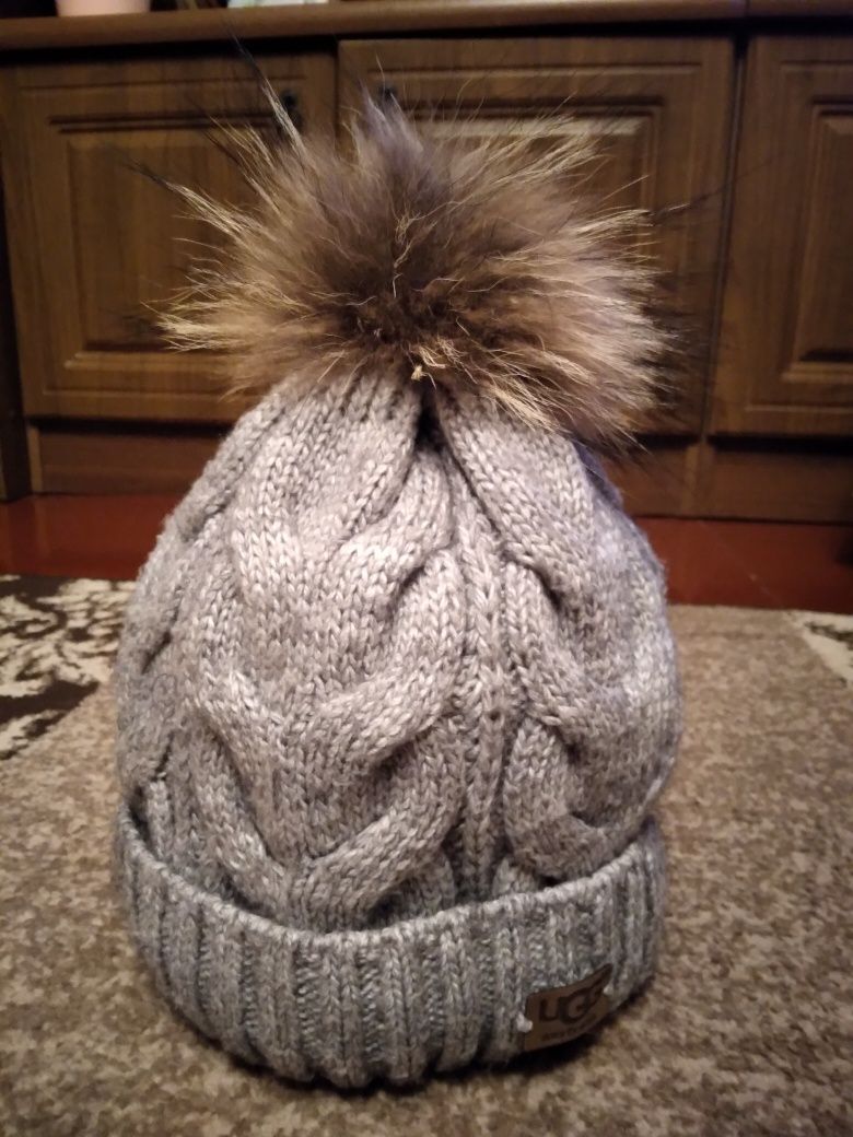Зимова  тепла шапка
