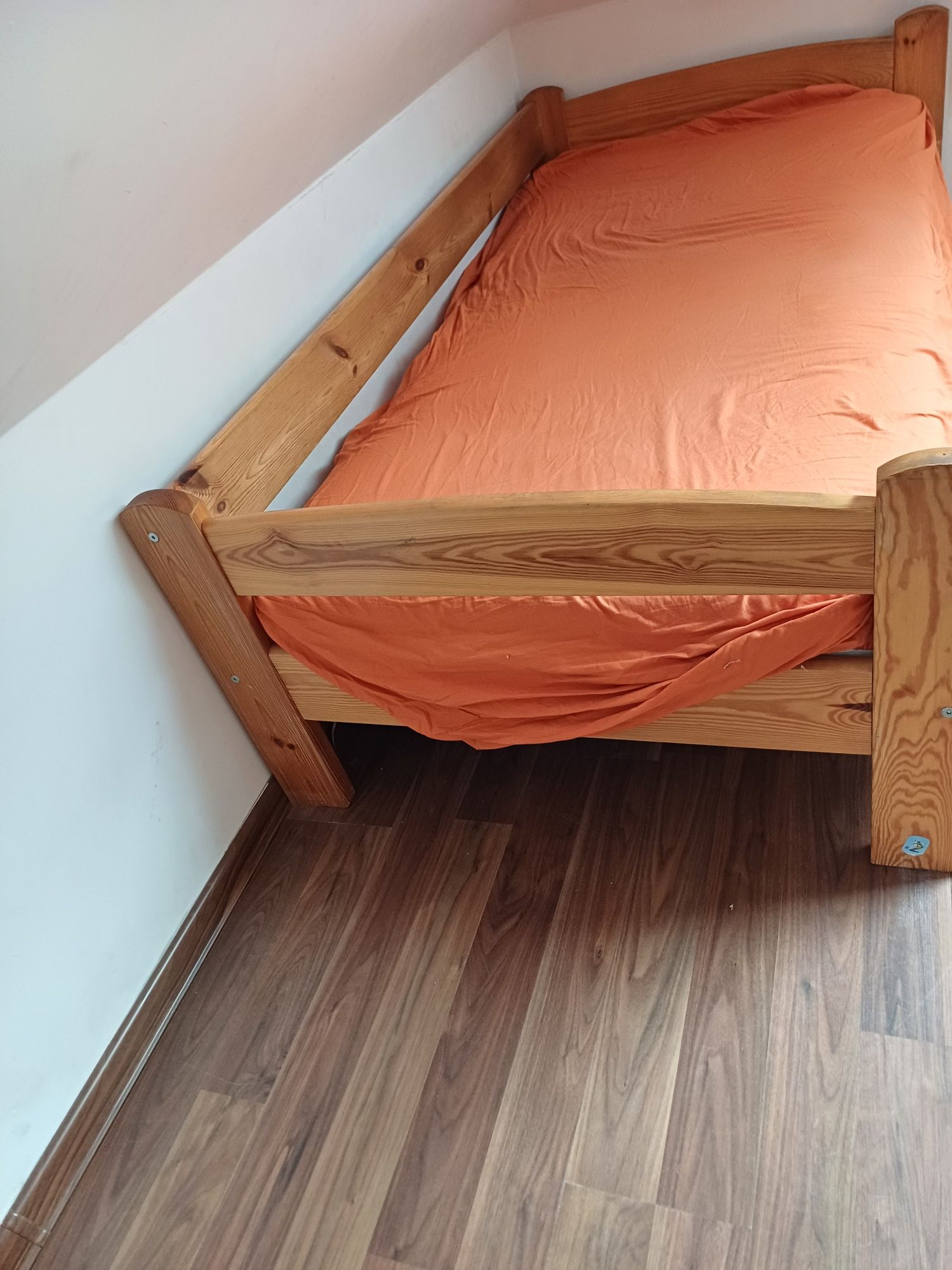 Łóżko drewniane 180cmx30cm