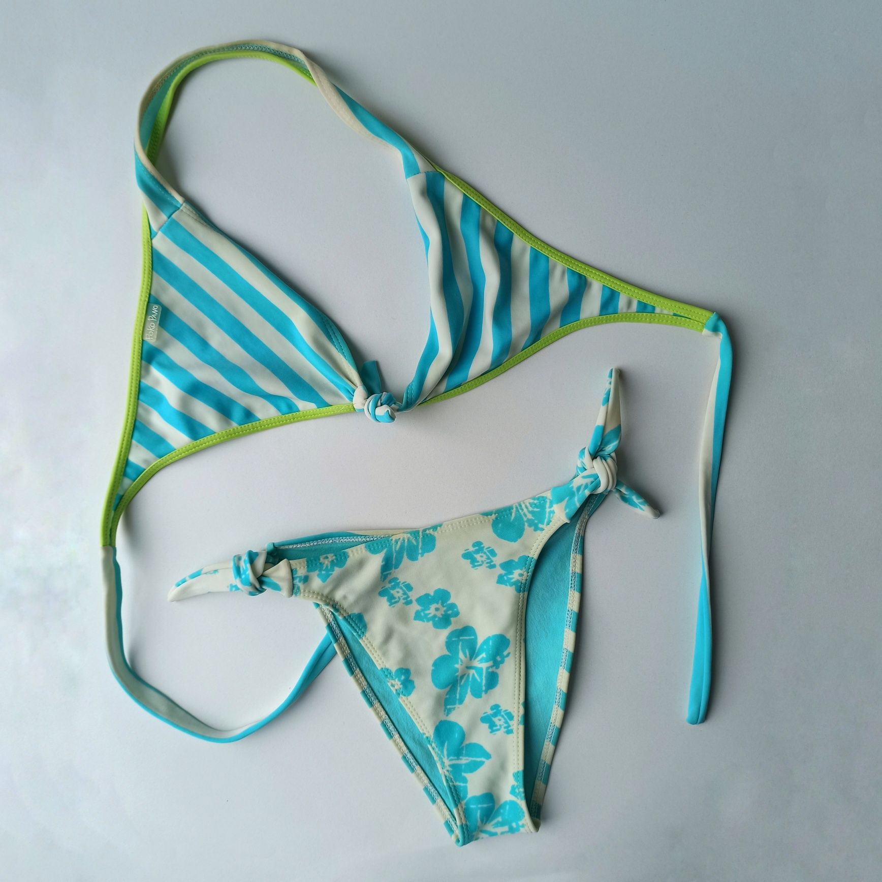 Bikinis variados