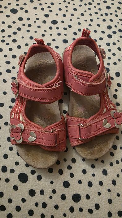 Sandałki dziewczęce różowe 28