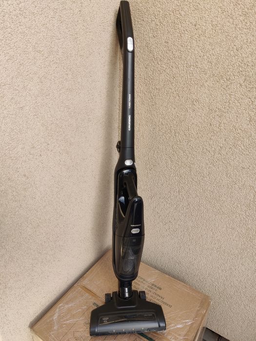 Пилесос з Німеччини. Акумуляторний і провідний