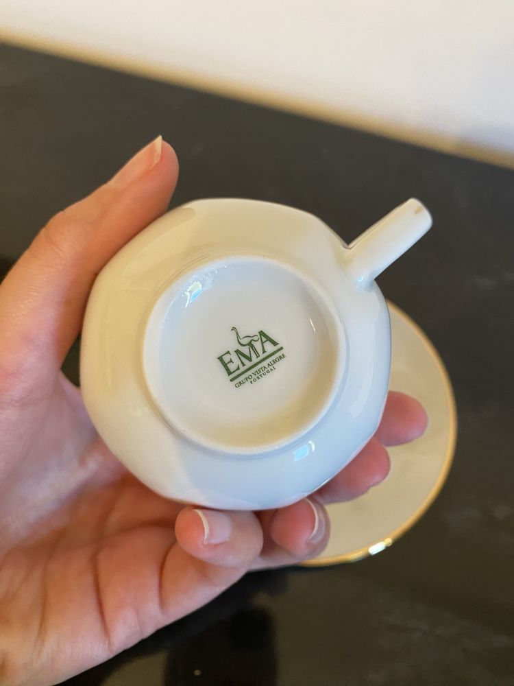 Serviço de café novo