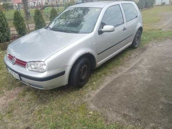Golf 4 1 9 tdi 101KM  automat  Parktronik  2001r