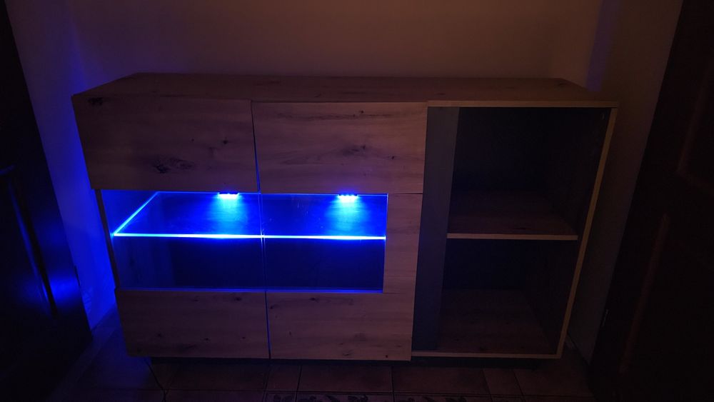 KOMODA z podświetleniem LED [REZERWACJA]