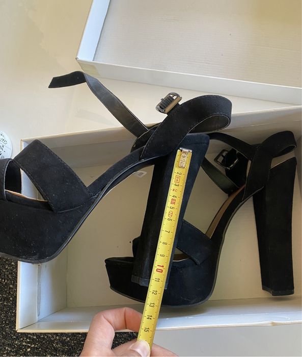 Sandalias pretas tamanho 38