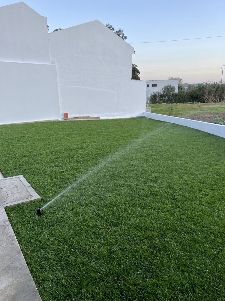 Serviço jardinagem e Piscinas sistemas de rega  (zona caldas da rainha) venda de relva natural