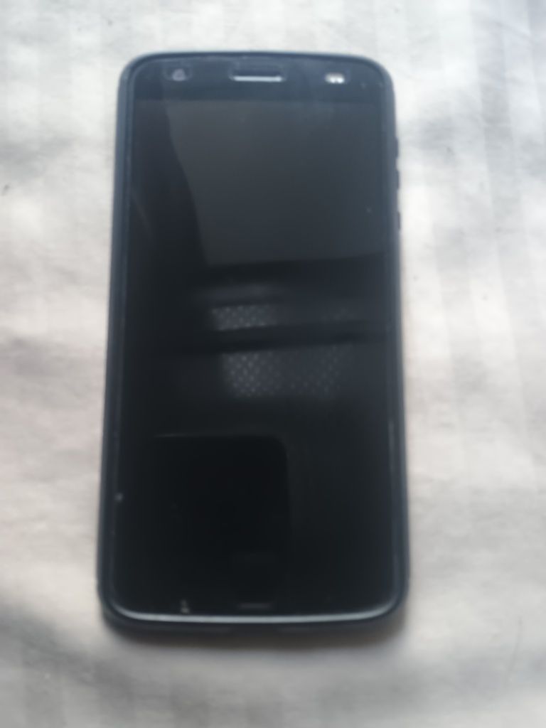 Смартфон moto z 2 force 4-64