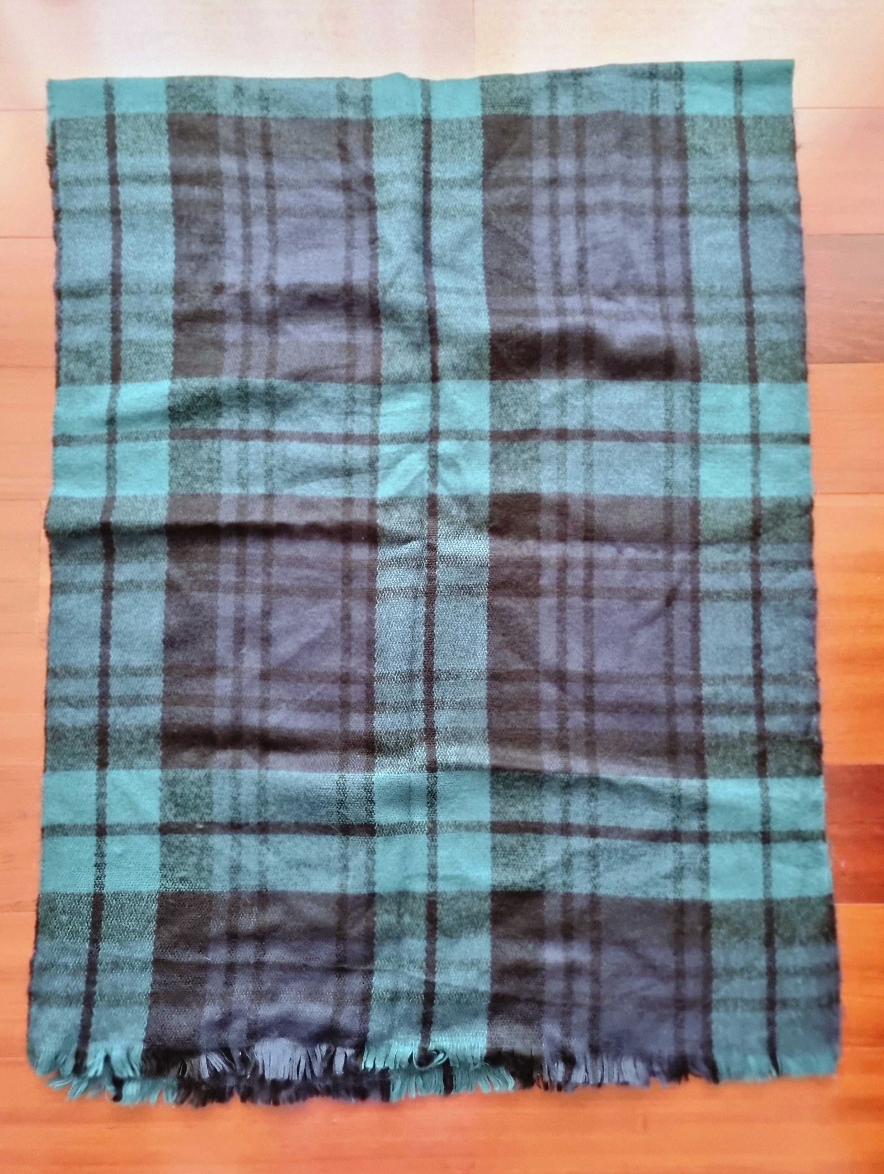 Cachecol com padrão verde e azul escuro Primark