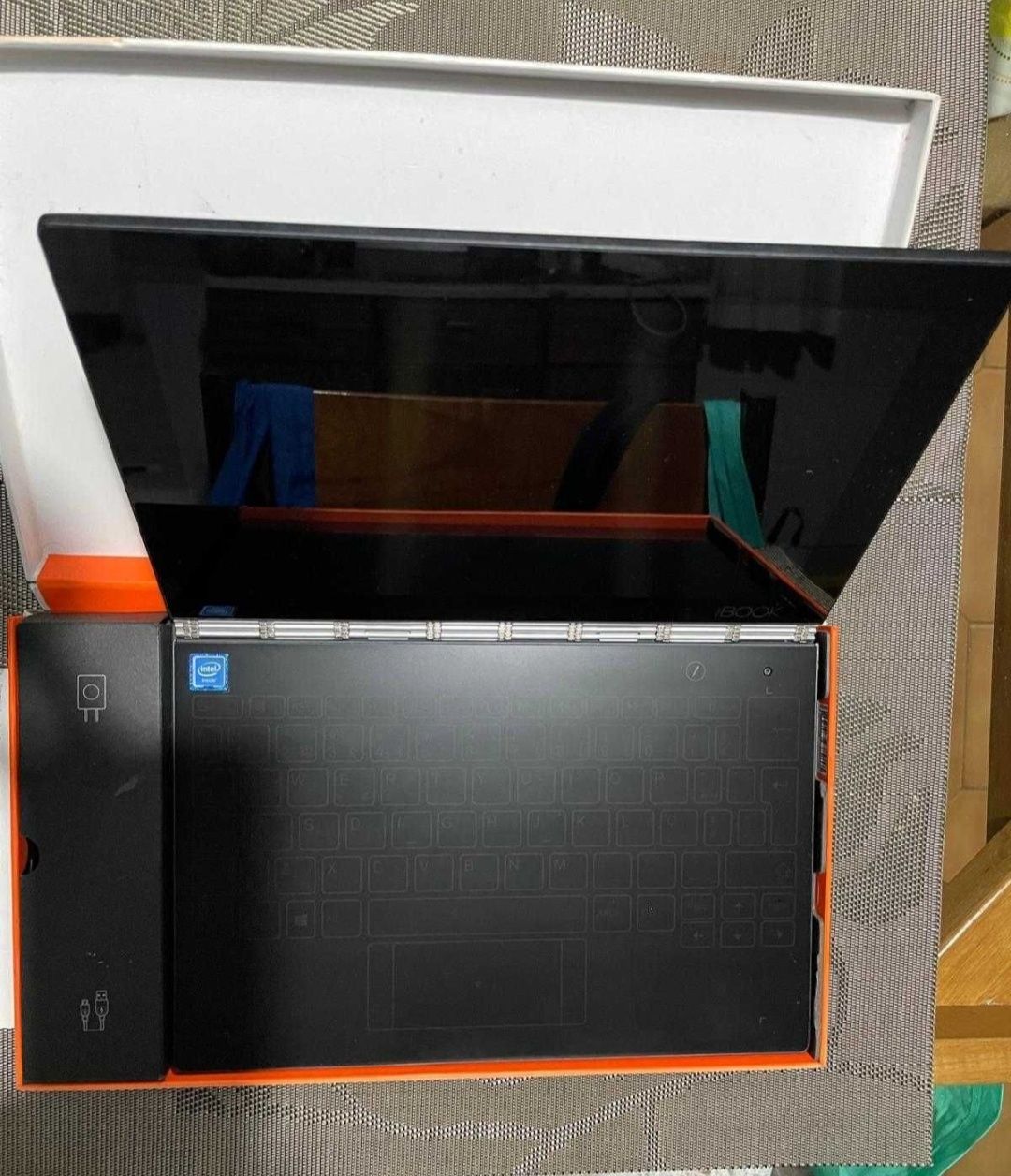 Portátil notebook Lenovo Yoga Book YB1-X91F