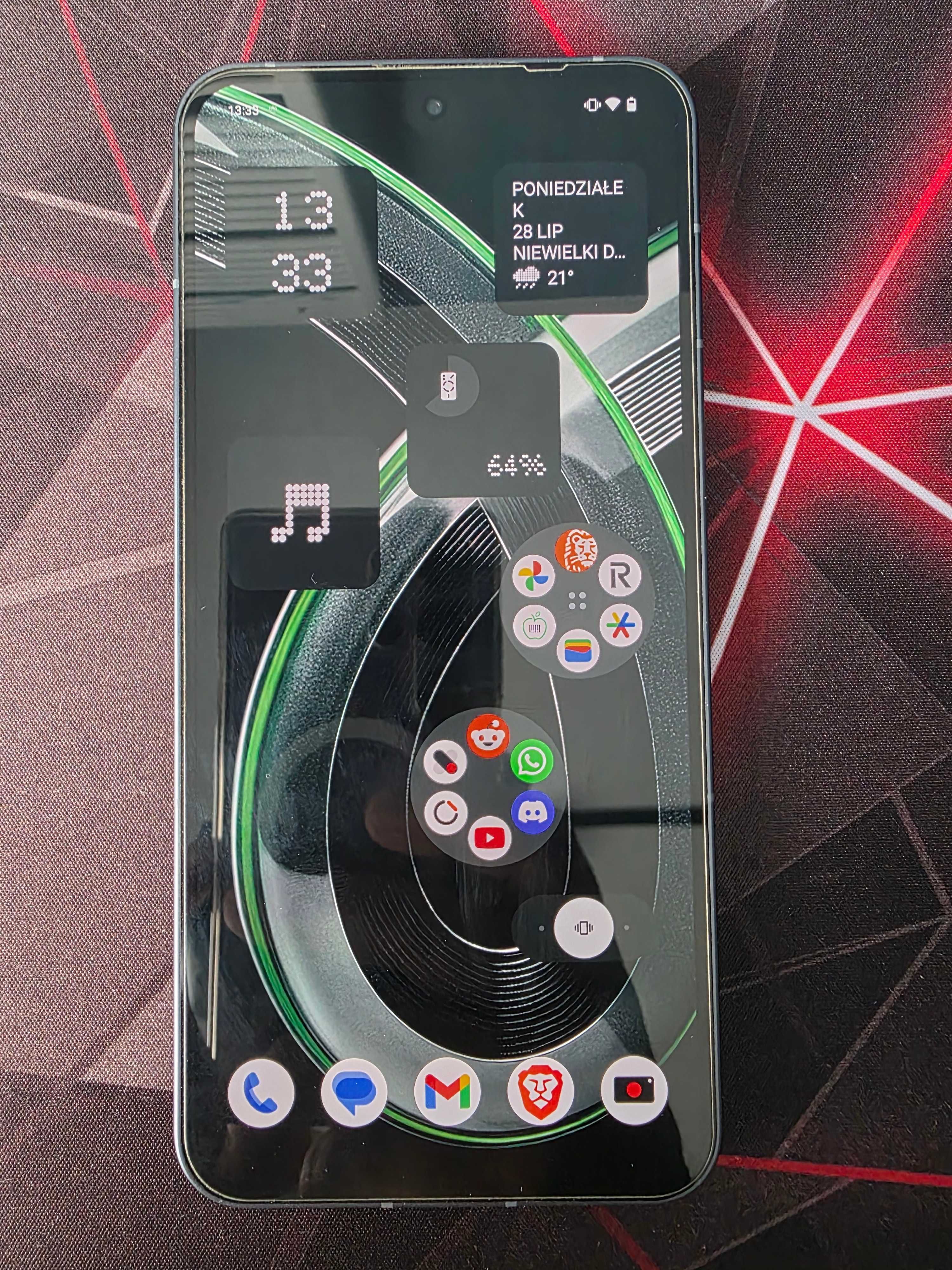 Nothing Phone (2) 12GB/512GB - Stan bardzo dobry