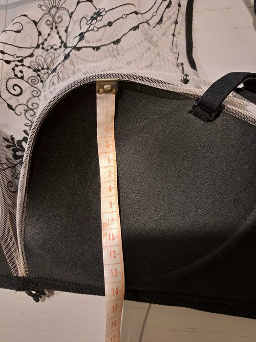 Суперовий бюстгалтер