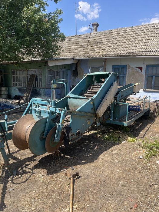 Картоплекомбайн для молодої картоплі