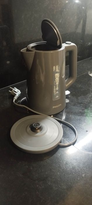 Jarro elétrico cor cinzenta