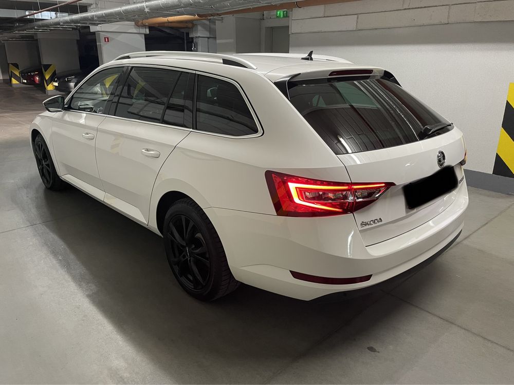 SKODA SUPERB Super Auto Wynajem , samochód na wynajem