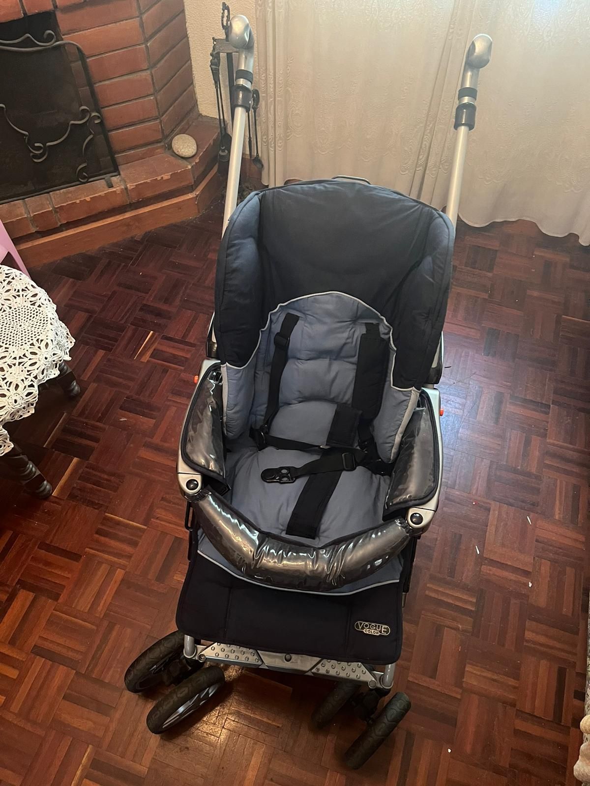 Carrinho para bebé, da Bébécar