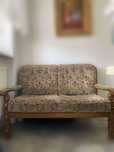 Stylowa kanapa vintage z litego drewna