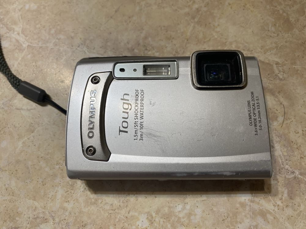 Фотоапарат Olympus Tough 310 водонепроницаемий противоударний