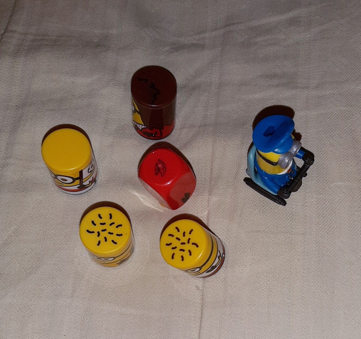 Zestaw minionków Minionki figurki zabawki minionek stokrotka runners