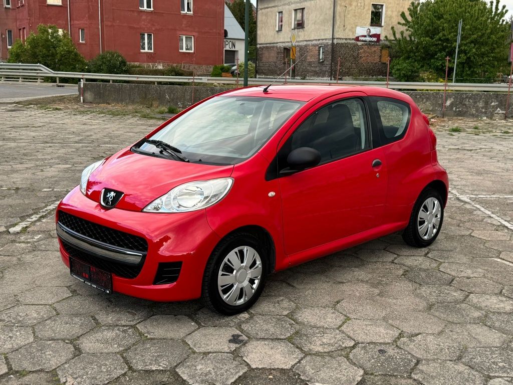 Peugeot 107 Czerwony 1.0 Benzynka Mały Przebieg Mega Stan Sam Zobacz.