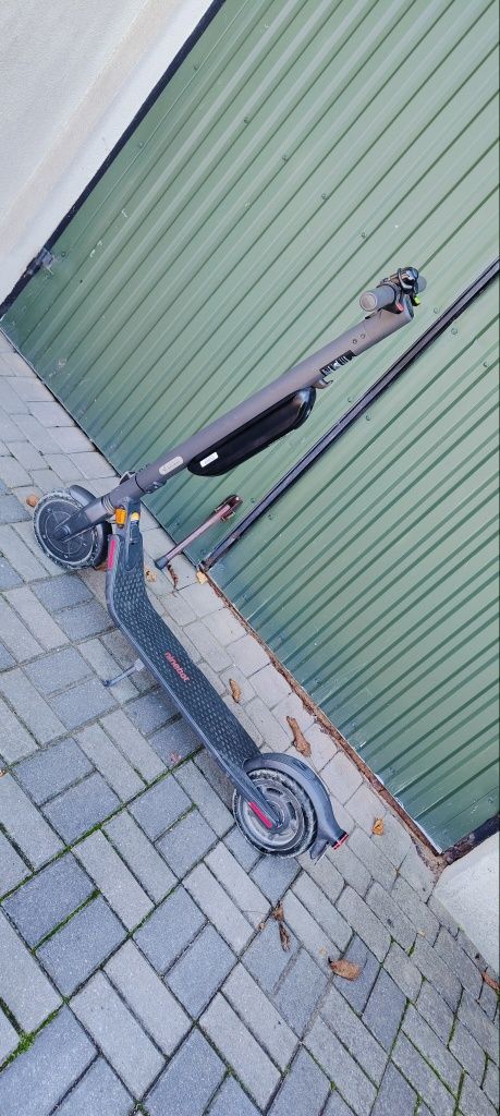 hulajnogę elektryczną
