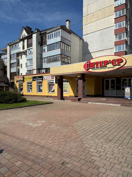 Продаж найбільшого торгового приміщення в центрі