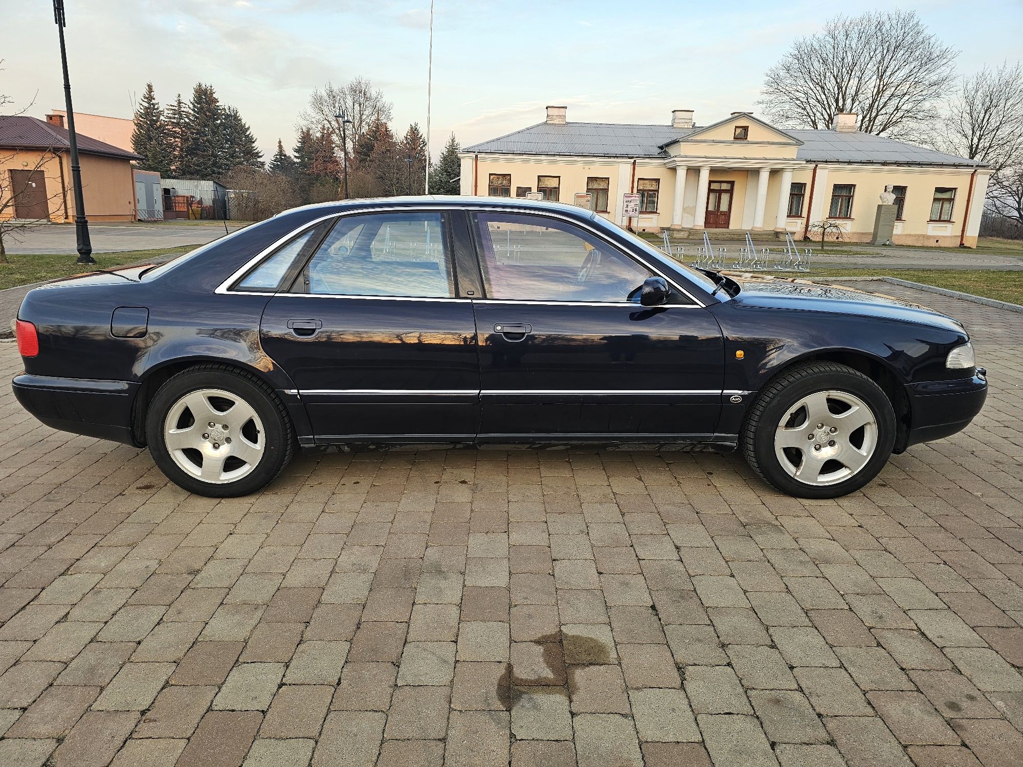 Audi A8 D2 4.2 V8 Quattro