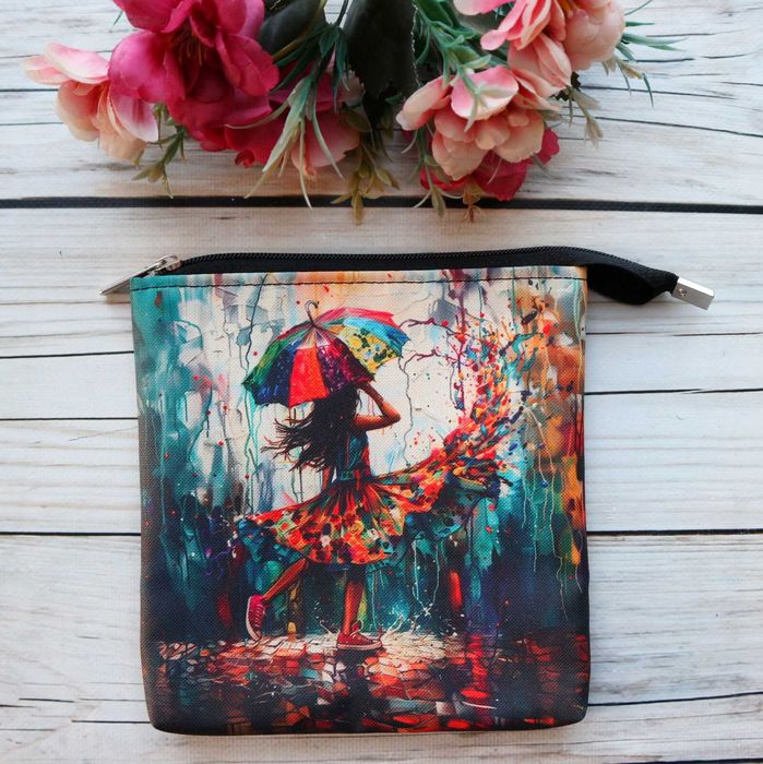 Kosmetyczka płaska do torebki dziewczyna w deszczu PL handmade