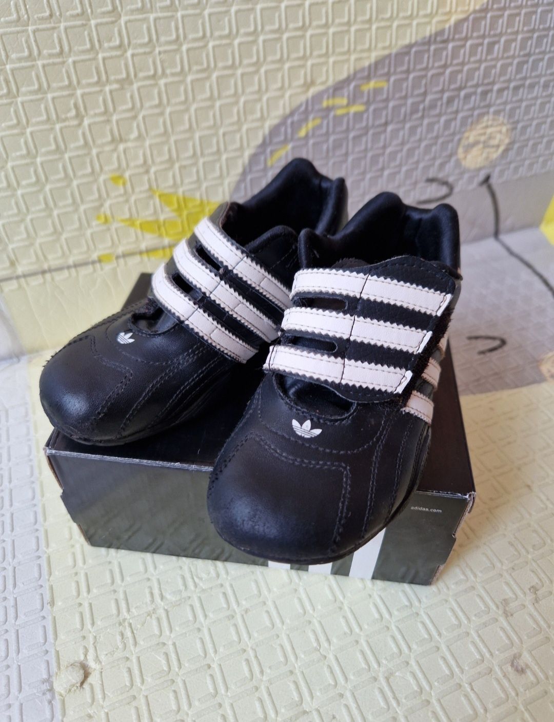 Дитячі кросівки Adidas Адідас 27 р хлопчик