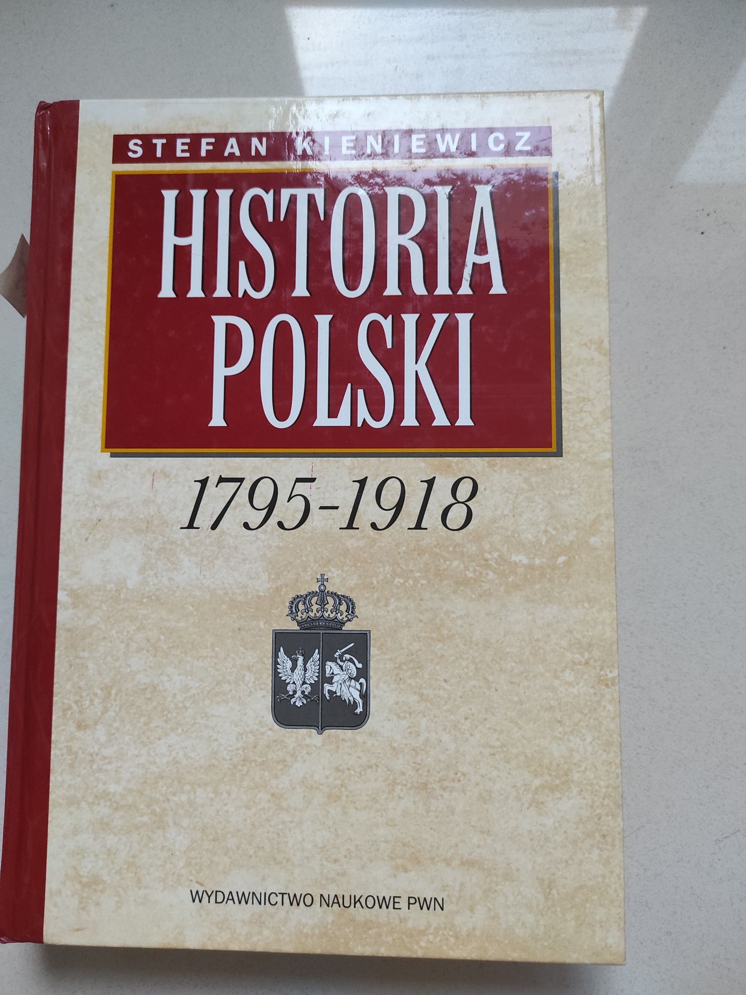 35 Książka pt "Historia Polski