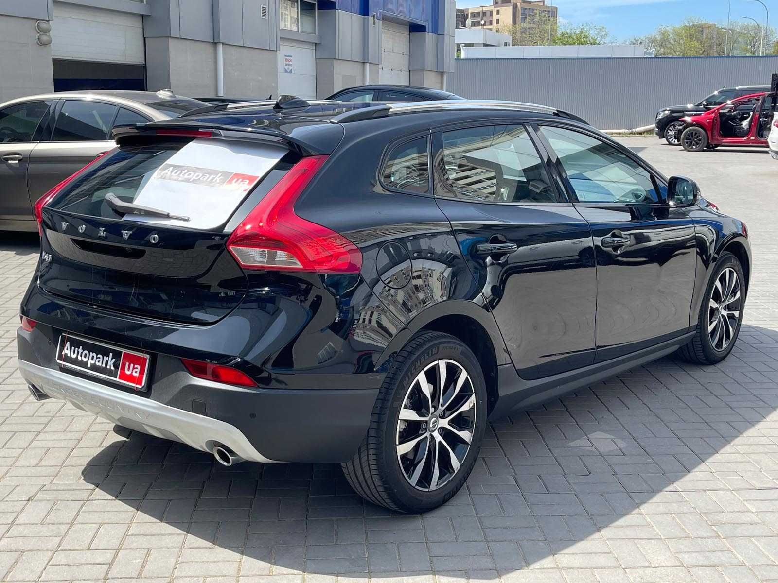 Продам Volvo V40 2019р. #43398