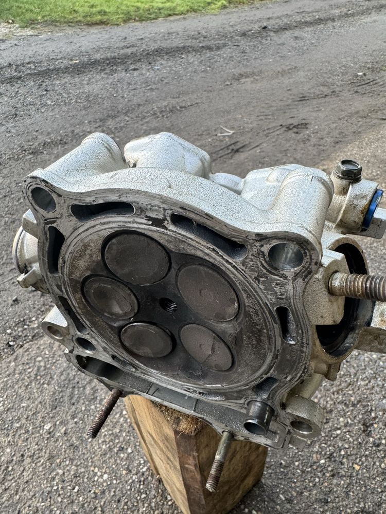Yamaha Yfz 450 części silnika. Kartery,stator,skrzynia