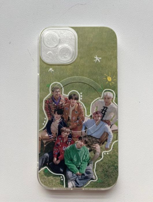 Etui Iphone 13 BTS