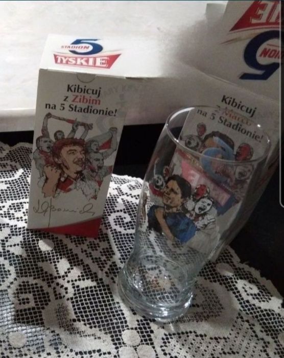 Szklanki kolekcjonerskie Tyskie 5 Stadionów  2szt.
