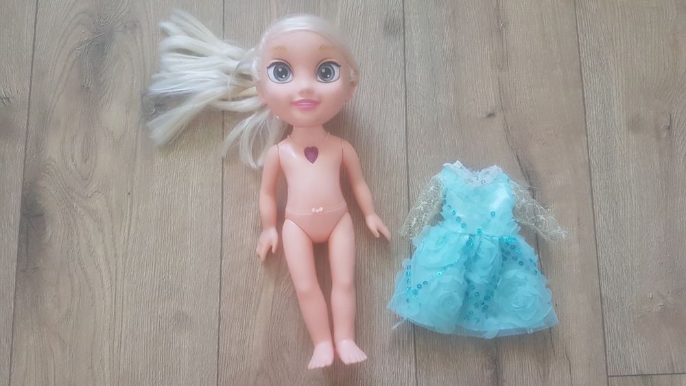 Lalka śpiewająca włosy swiecace