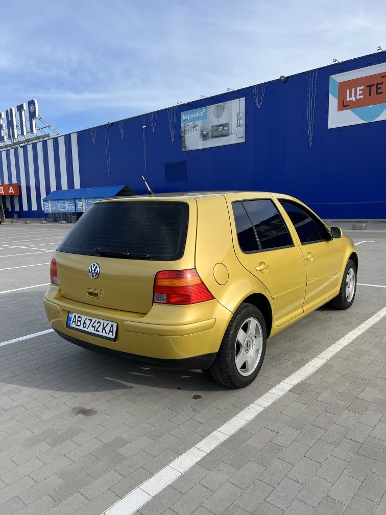 Volkswagen Golf 4