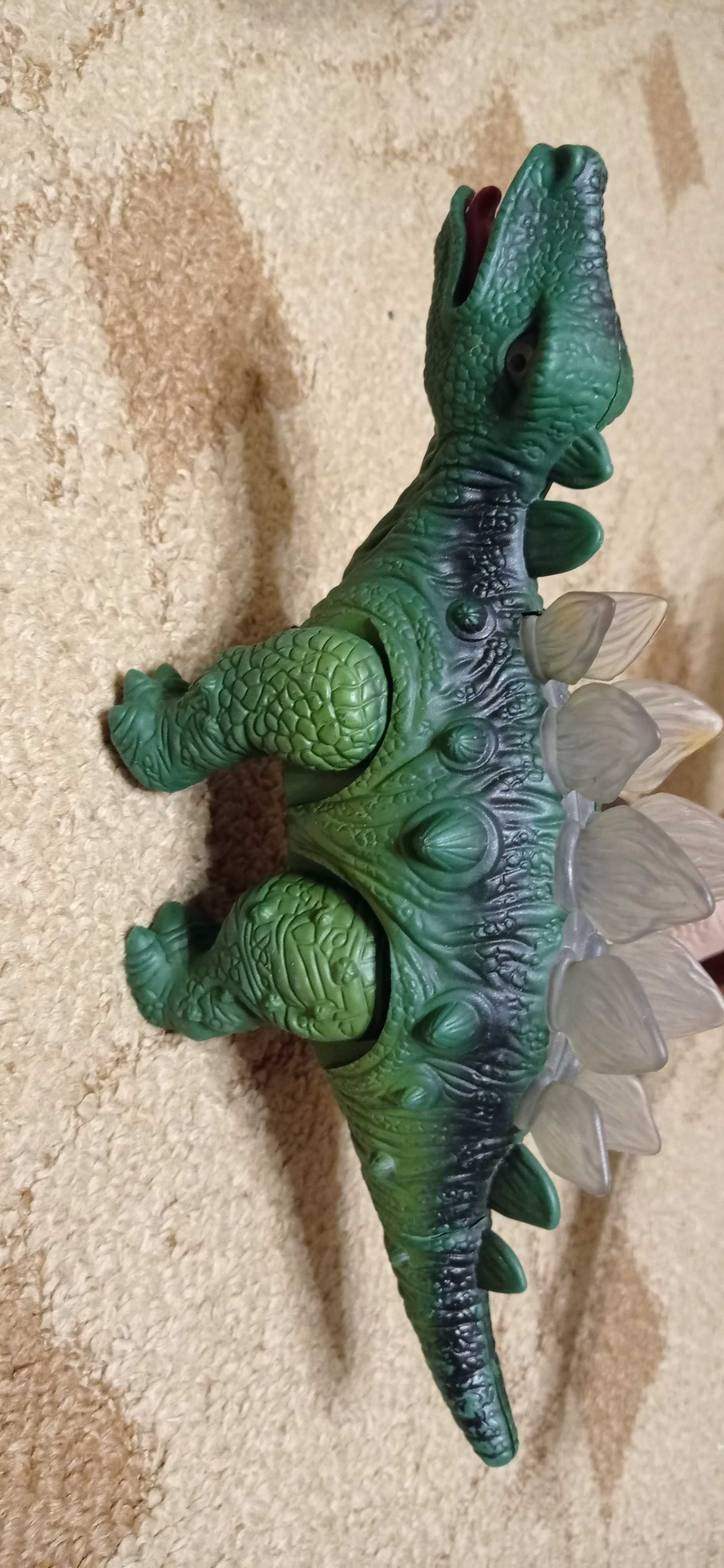 Динозавр, іграшка.