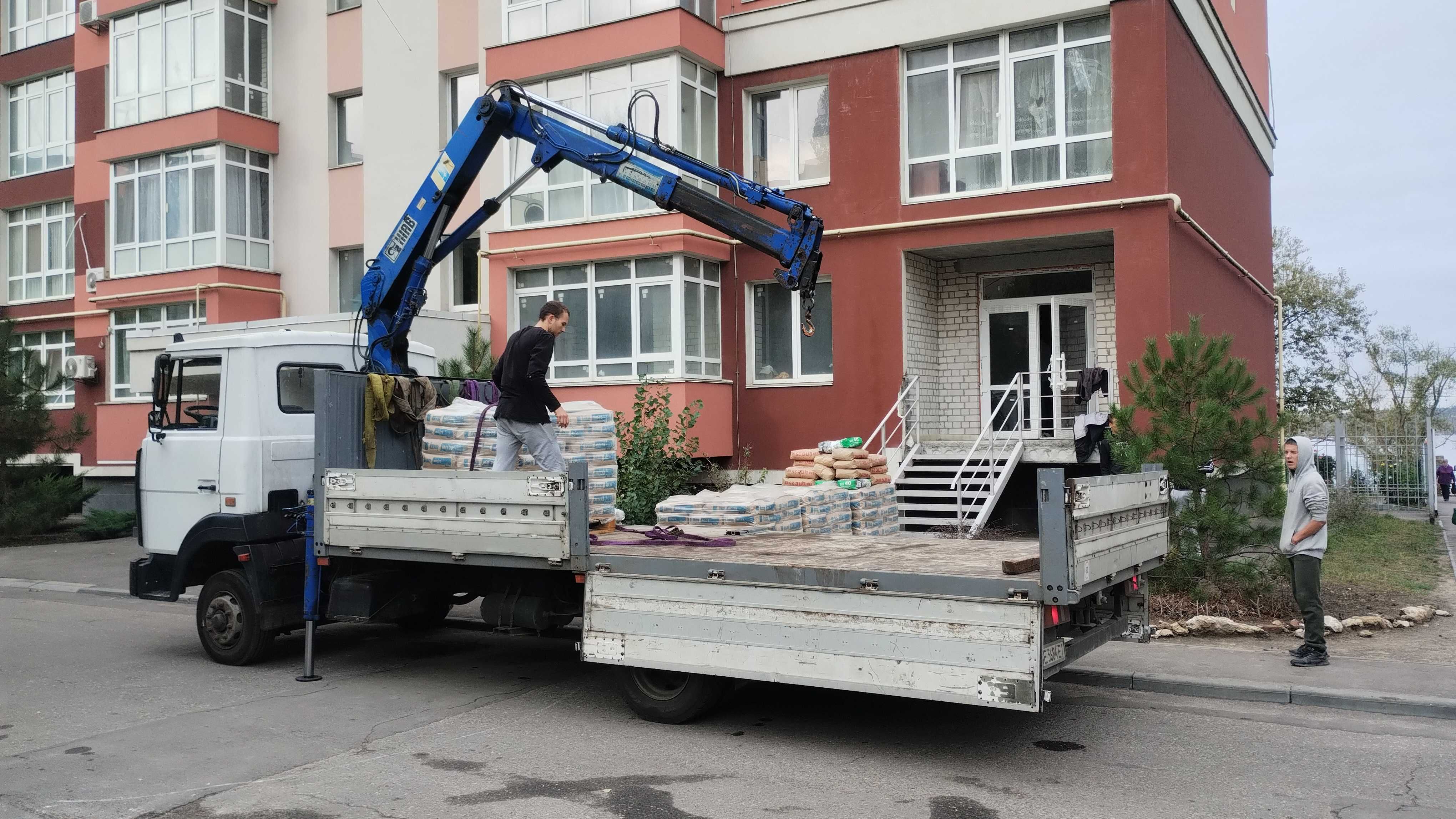 Услуги Крана манипулятора в Николаеве есть б/н