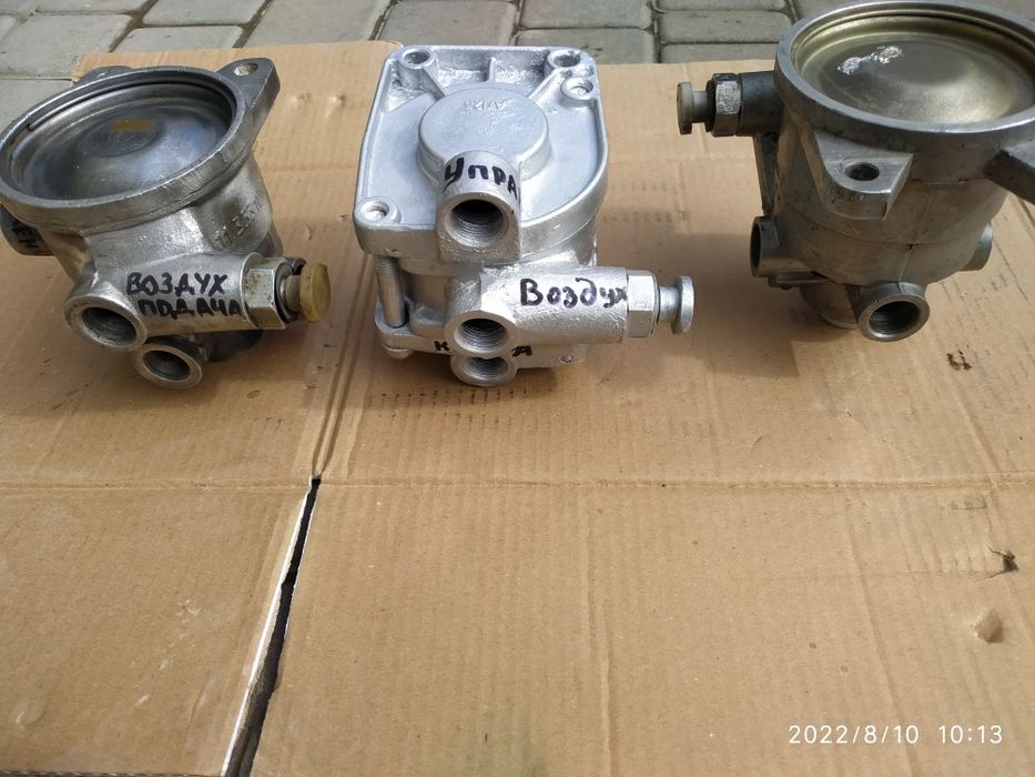 Воздухораспределитель прицепа двухпроводний і однопроводний