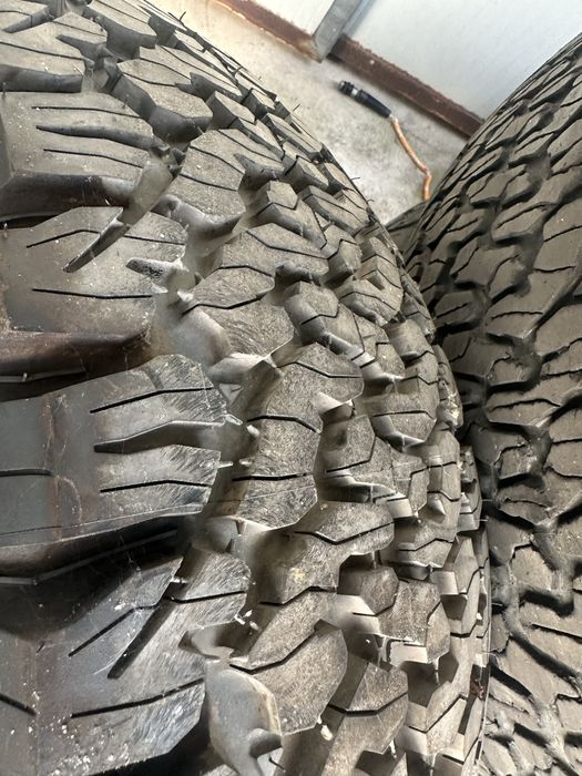 Pneus e jantes 35 12.5 15