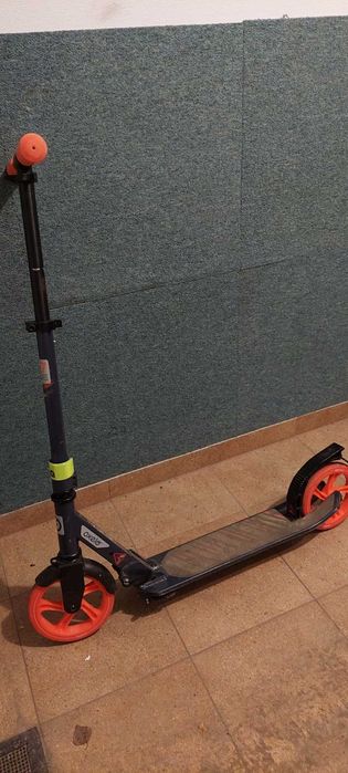 Hulajnoga Oxelo Mid 7 ze stopką + zestaw ochraniaczy!