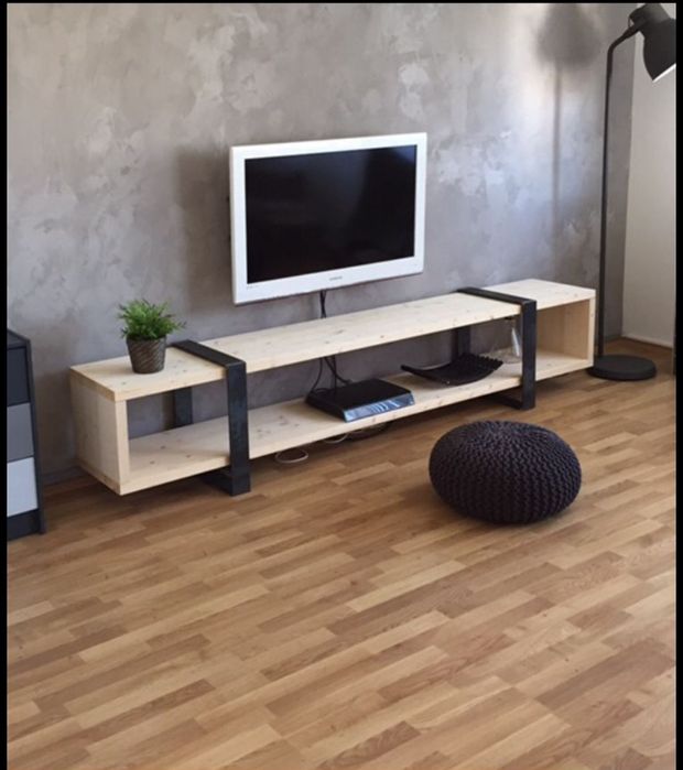 Тумби під телевізор із натурального дерева під замовлення