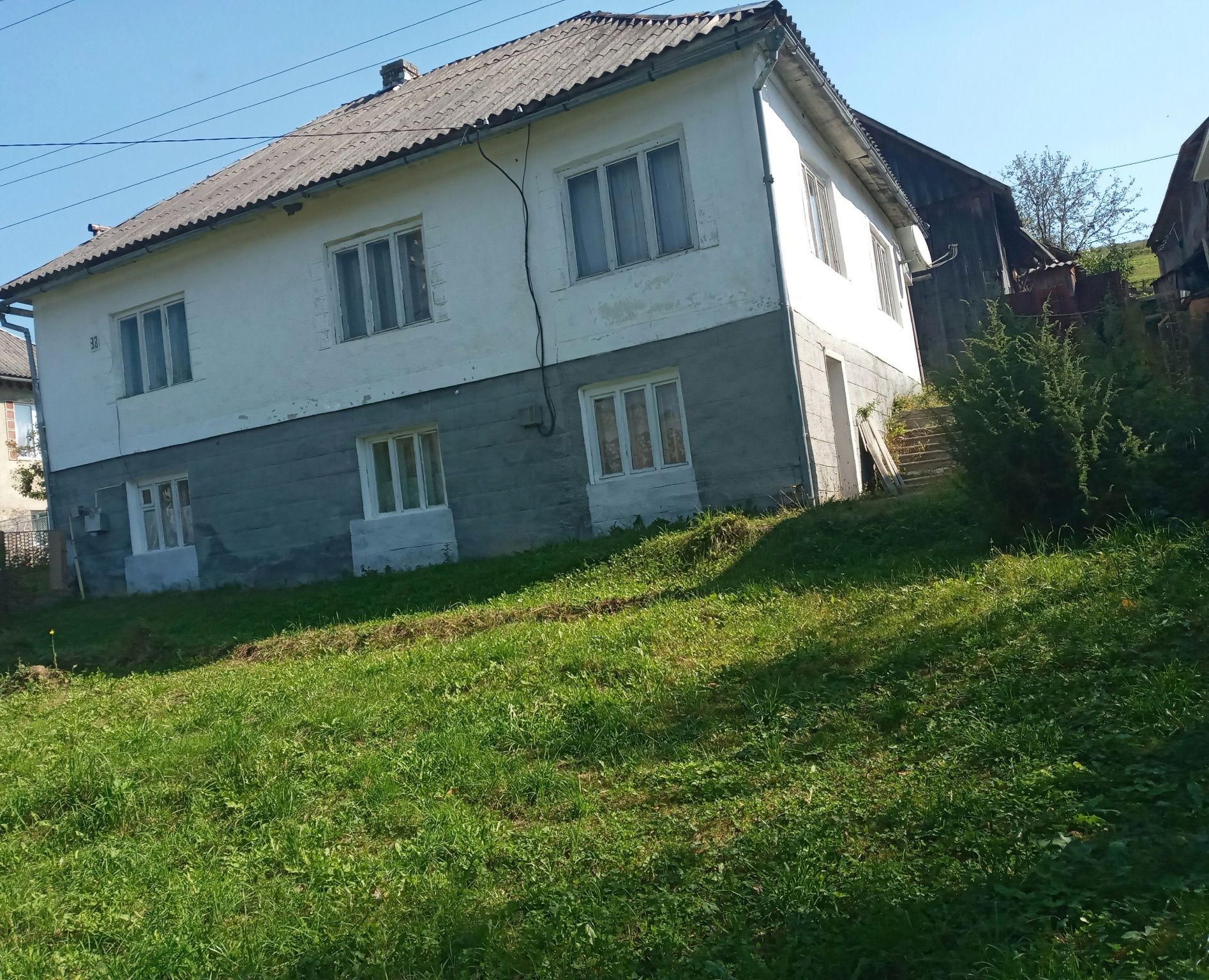 Продається будинок в Карпатах