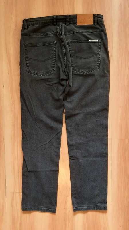 Jeansy Roberto Jeans rozmiar 35/32, orientacyjnie L