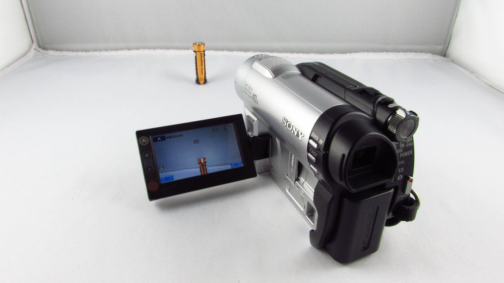 SONY - DCR-DVD110E Kamera cyfrowa