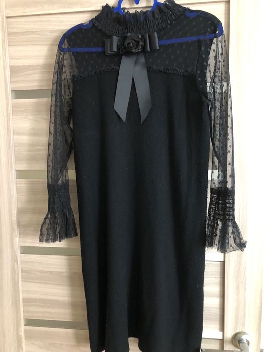 Платье нарядное женское