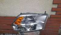 Dodge Ram 1500 Lampa przednia Prawa