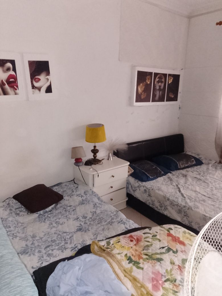 Alugo quarto em Gaia
