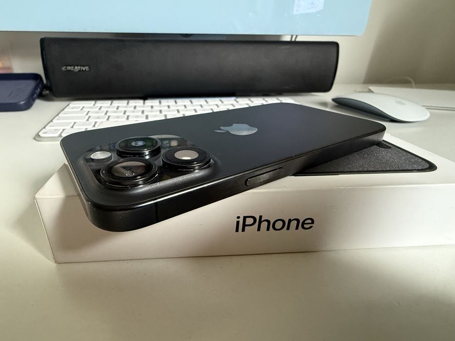 iPhone 15 Pro 256gb Titanium Black Idealny Bateria 97% od nowosci