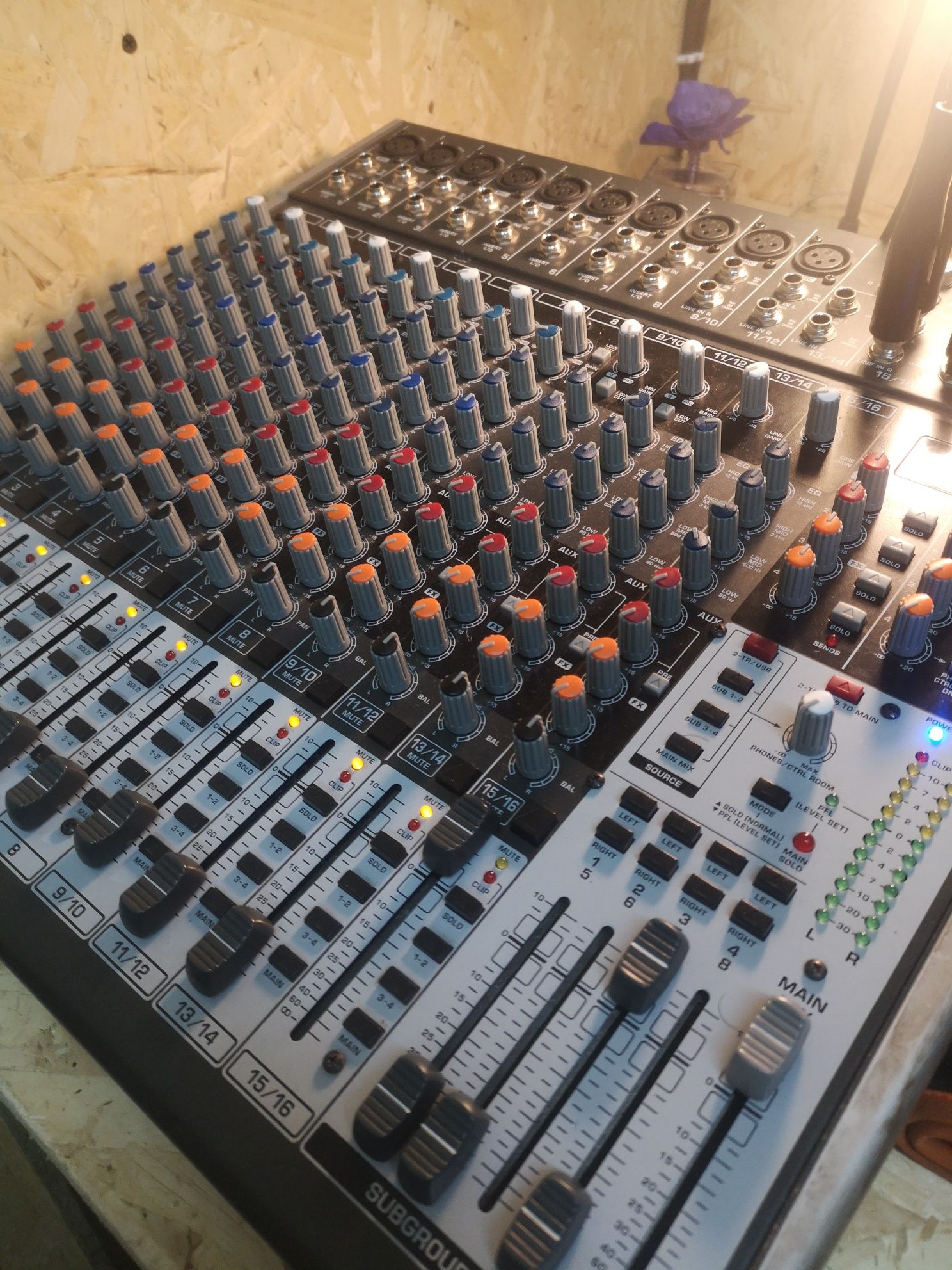 2 Mesa behringer x2442USB