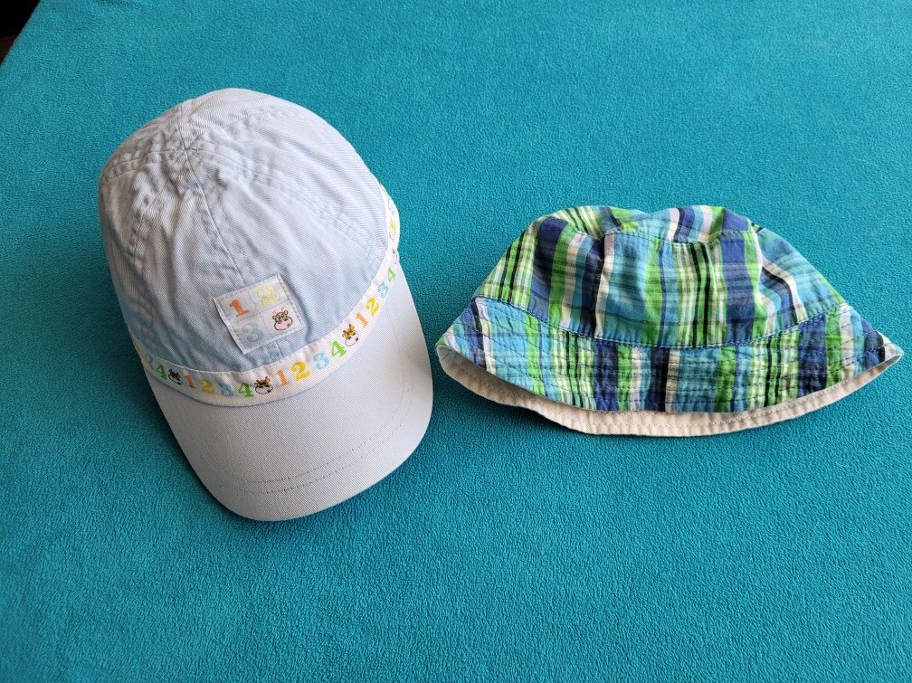 Czapka i kapelusik chłopięce 4-10 miesięcy letnie (2 sztuki)